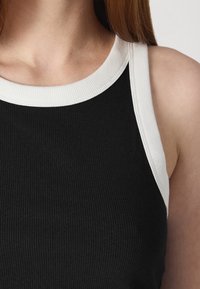 GAP MOD RIB HALTER CROP - Débardeur - black/white