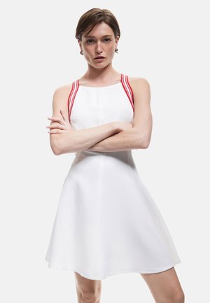 Vardagsklänning - off white
