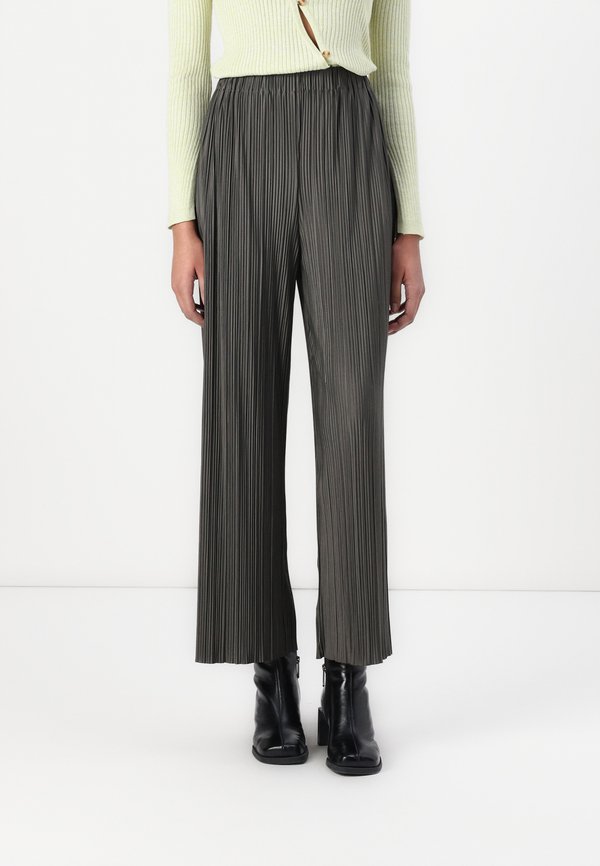 UMA  - Trousers - beluga