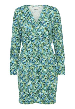 Robe fleurie avec un décolleté en V, des manches longues et une taille cintrée. Présente un fond vert avec des motifs floraux bleus et jaunes.