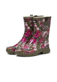 Bottes en caoutchouc imperméables à motifs floraux avec une base verte ornée de fleurs roses et blanches, semelle texturée et poignées pour un enfilage facile.