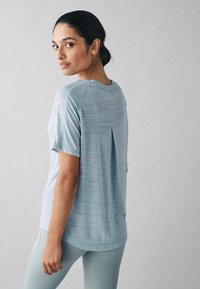 Next REGULAR FIT - T-shirt med print - blue