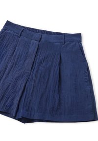 Navyblauwe shorts gemaakt van textuurstof, met een geplooid front, een elastische tailleband en een relaxed fit.