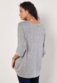 Apricot BATWING  - Trui - silver