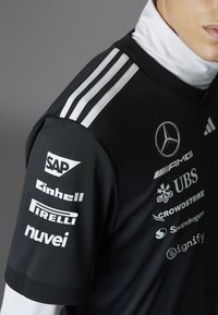 Thumbnail Image 3