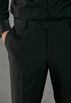 Next, SIGNATURE HERRINGBONE SUIT TROUSERS SLIM FIT - Nohavice - black