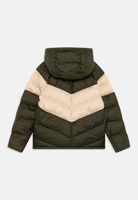 Nike Sportswear UNISEX - Chaqueta de invierno - cargo khaki/sanddrift/black