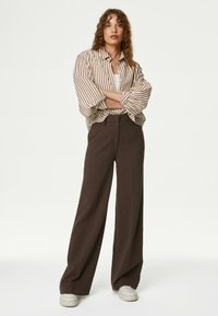 Marks & Spencer CREPE TAB DETAIL WIDE LEG - Broek - dark chocolate