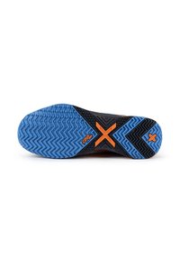 Semelle de chaussure noire et bleue avec un design en "X" orange, texturée avec des motifs en zigzag et circulaires pour une adhérence et une traction optimales.