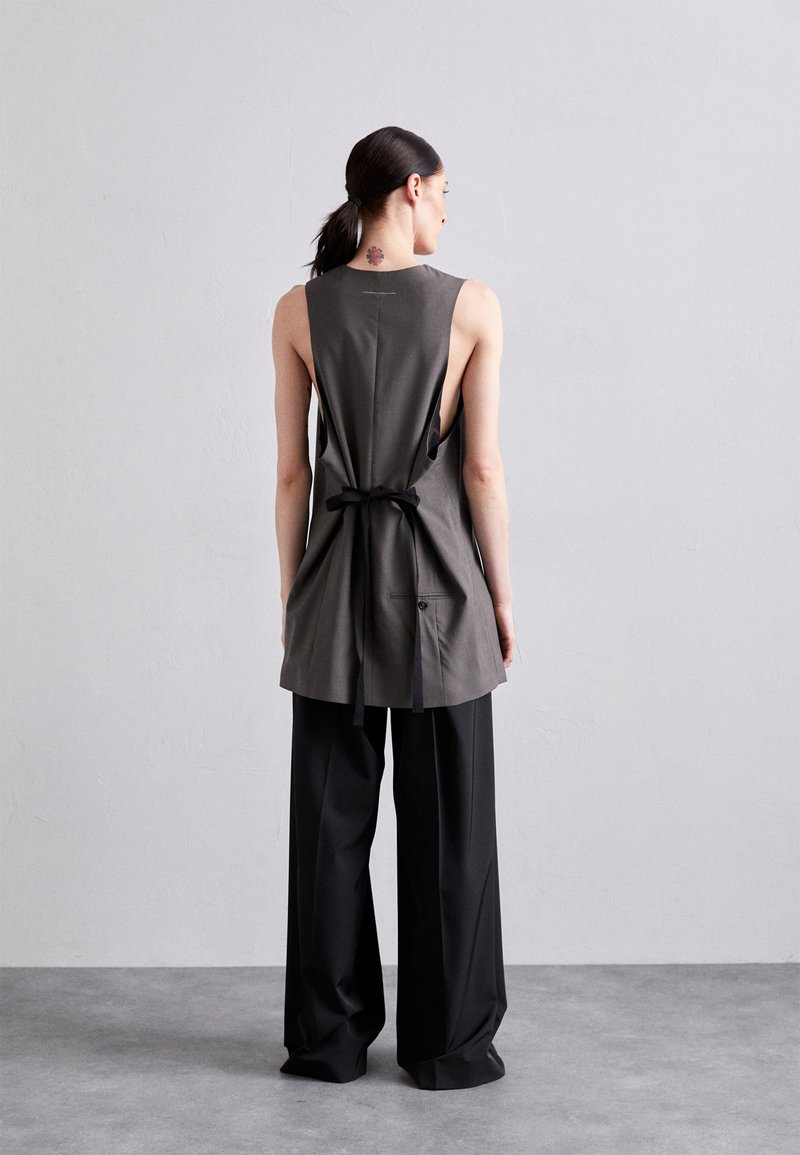 MM6 Maison Margiela Weste - mud brown/taupe - Zalando.de 