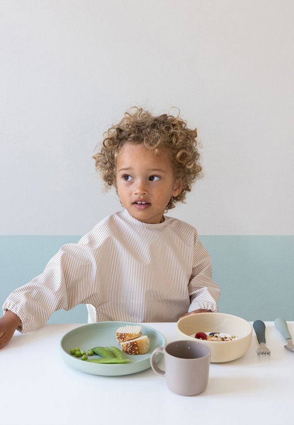 BIB SLEEVED CLASSIC UNISEX - Lätzchen - camel