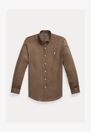Brun langermet knappeskjorte med knapp ned på kragen og hvit brodert Polo Ralph Lauren-logo på brystet.