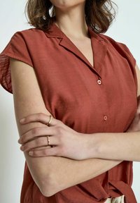 PEPPERCORN NALINE  - Hemdbluse -  brown