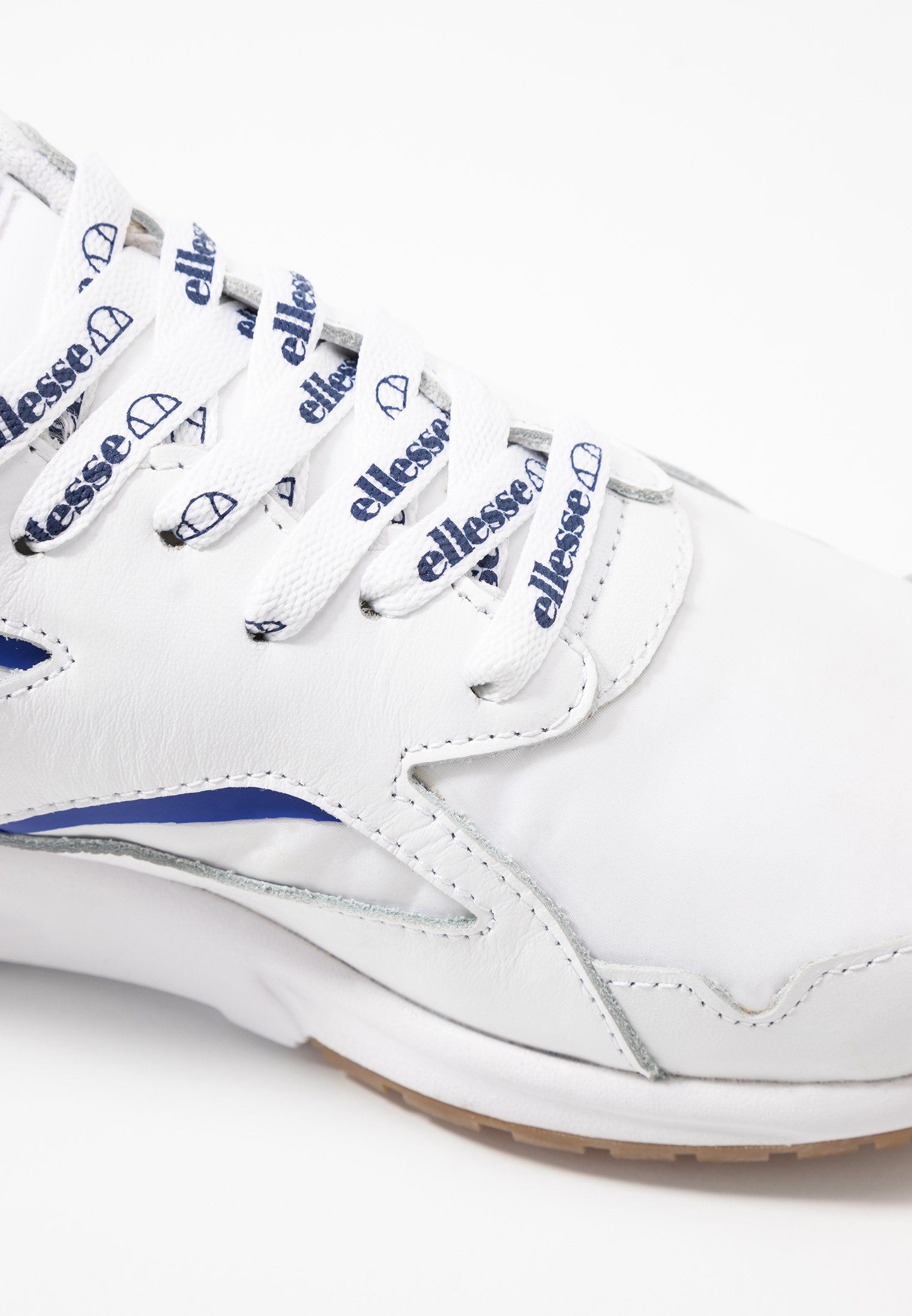 ellesse contest trainers