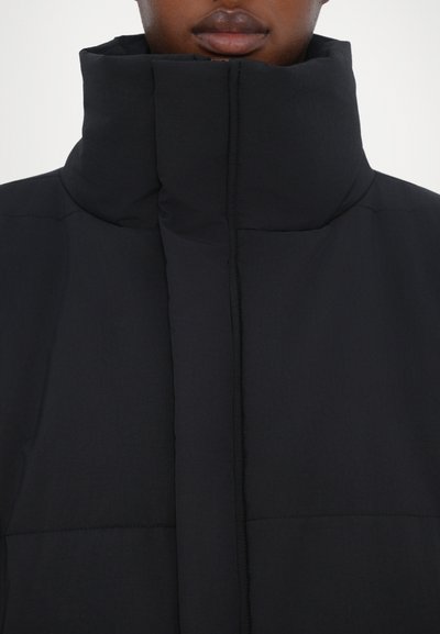 Henrik Vibskov DUVET - Ziemas mētelis - black