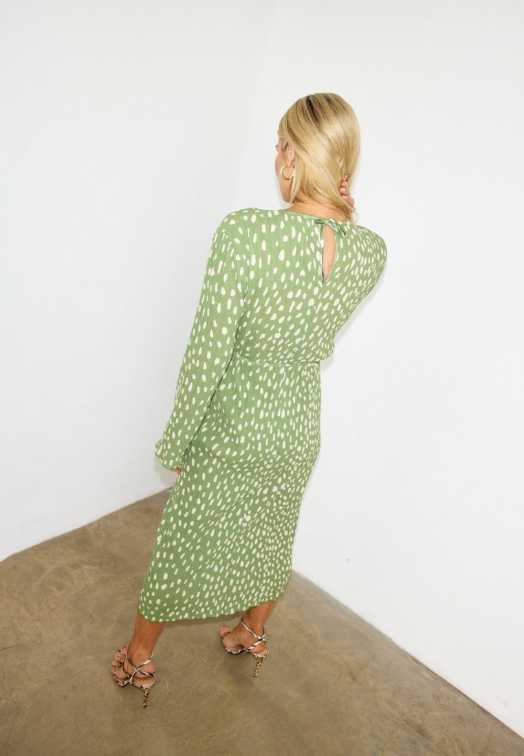 Never Fully Dressed FAWN PLISSE GAIA DRESS - Day dress - olive/khaki -  Zalando.ie