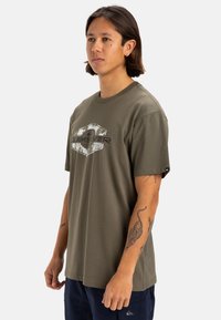 Quiksilver LOCKED UP  - Camiseta estampada - cre0