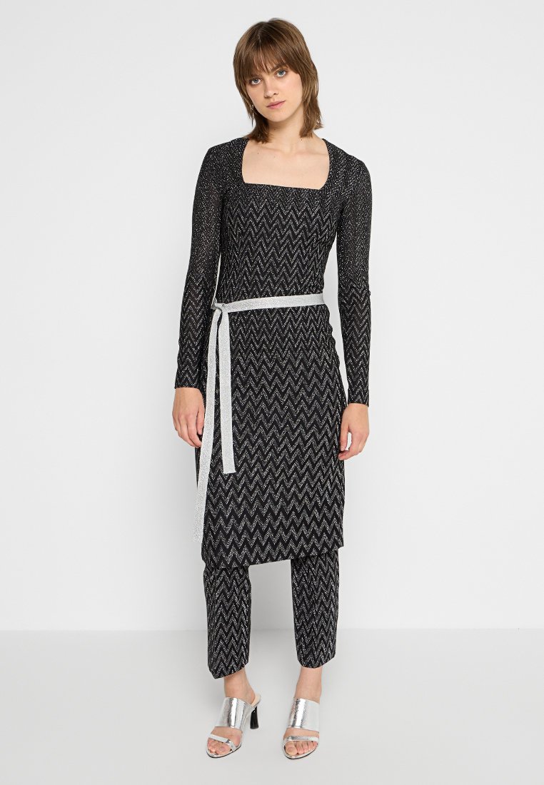 Missoni Gebreide jurk zwart Missoni Gebreide jurk zwart