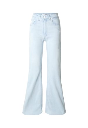 Lichtblauwe jeans met hoge taille, wijde pijpen, knoopsluiting aan de voorkant en zakken aan zowel de voorkant als de achterkant.