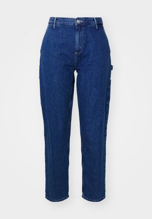 Jeans de ganga azul-escura com cintura alta, corte reto, fecho frontal com botão e bolsos laterais. Textura suave com um ligeiro estiramento.