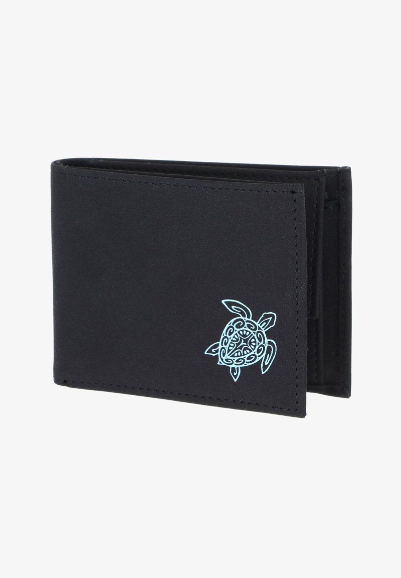 Portefeuille noir bifold avec un petit motif de tortue bleue de style tribal dans le coin inférieur droit, présenté partiellement ouvert.