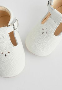 Next REGULAR FIT - Încălțăminte bebeluși - white
