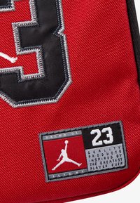 Jordan JAN LUNCH BAG UNISEX - Fiambrera - gym red