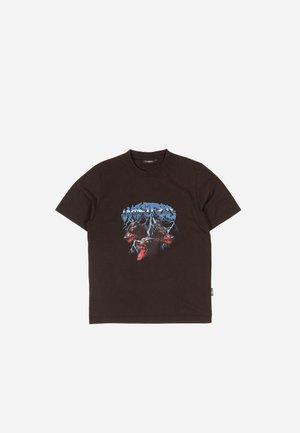 T-shirt noir en coton avec un imprimé graphique de trois loups féroces, la bouche rouge et des accents de foudre bleus sur le devant.