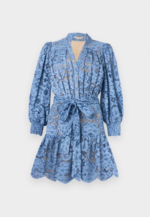 CORA VOLUMINOUS TIERED MINI SHIRT DRESS - Skjortekjole - indigo