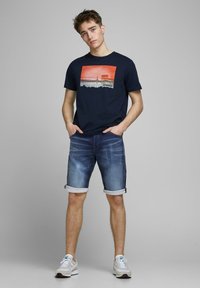 Jack & Jones REX - Džínové kraťasy - blue denim