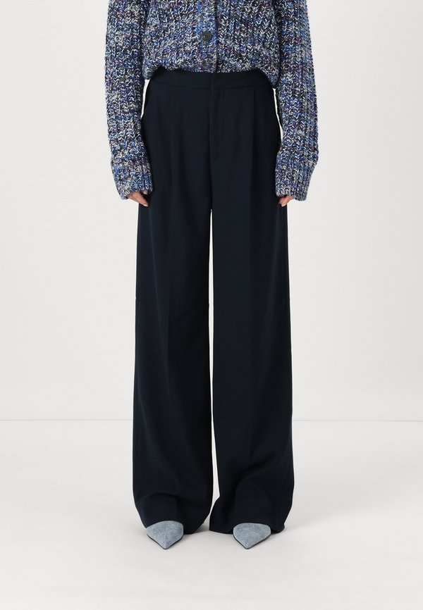 CMTAILOR - Trousers - salute