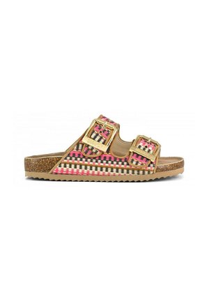 Infradito piatti con due fibbie dorate, caratterizzati da una strap intrecciata colorata con motivi rosa e neri. Soletta in sughero e suola testurizzata.