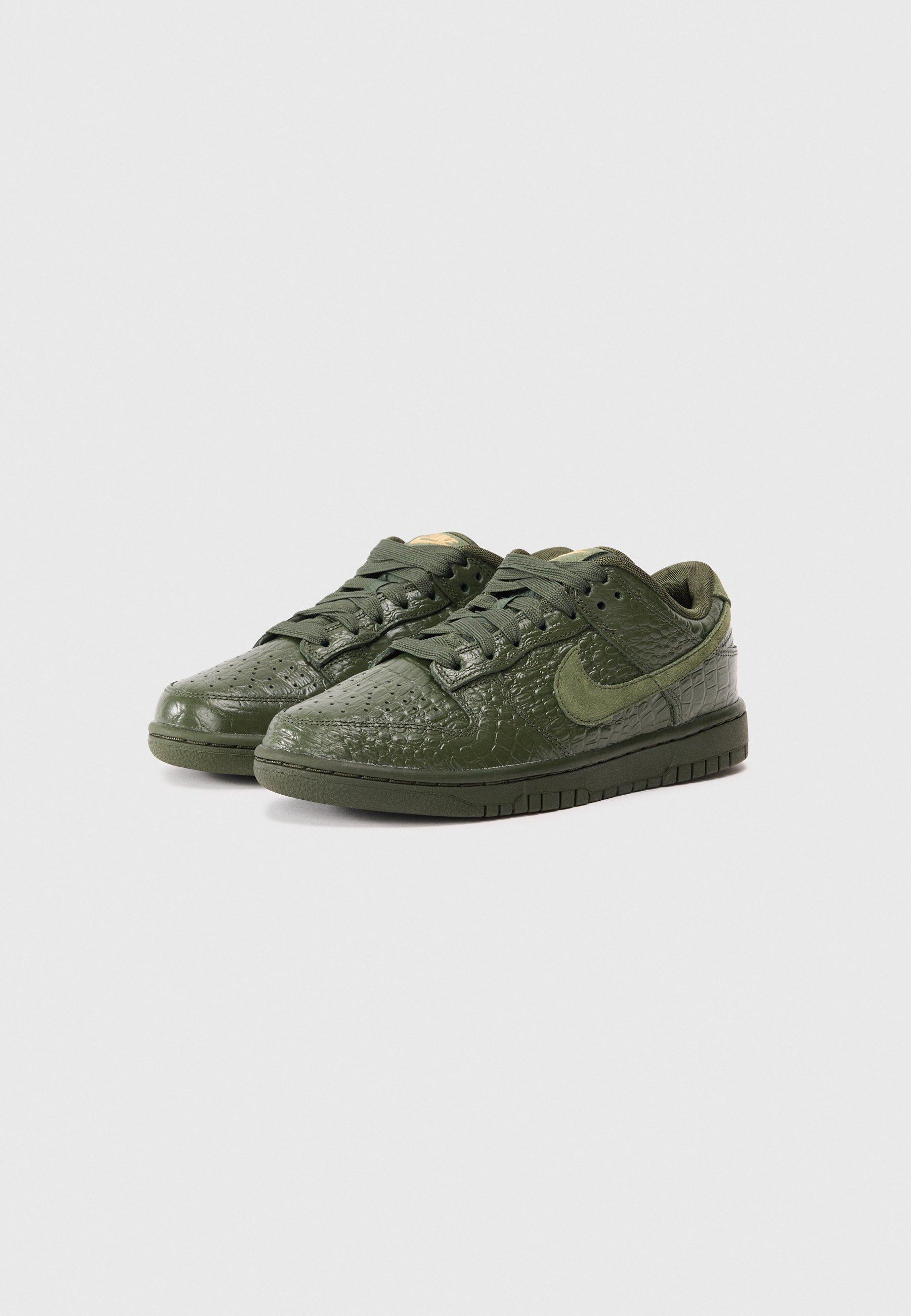 nike dunk low dusty olive gold