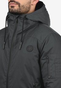Solid Cortaviento - grey