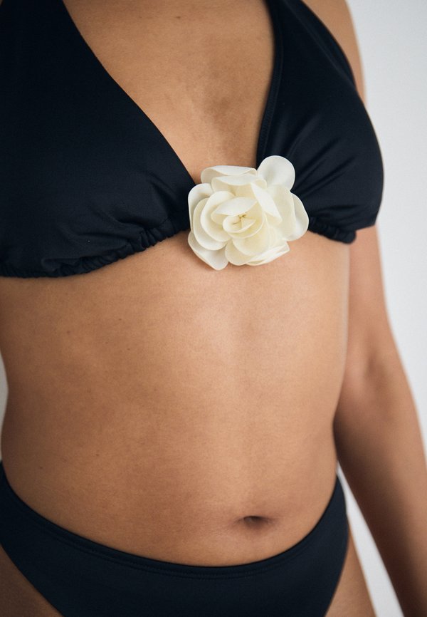 BAIGA SET LIGHT PADDED TRIANGLE AND HIGH LEG BRAZILIAN - Bikini4