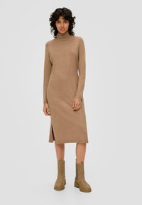 s.Oliver MIDI MIX - Strickkleid - sandstein