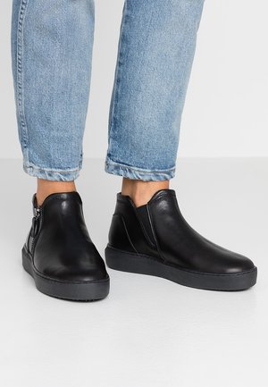 Tamaris Ankle boots - black