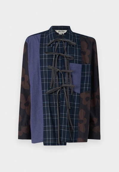 Dhruv Kapoor MIX MEDIA TIE UP SHIRT UNISEX - Πουκαμίσα με κουμπιά - multi