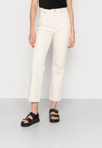 Wrangler WILD WEST - Calças de ganga de perna direita - natural