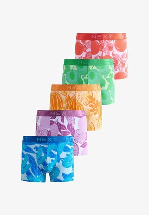 Cinci boxeri colorati pentru bărbați, cu modele de fructe și cuvântul „NEXT” pe talie elastică roșie, verde, portocalie, violet și albastră.