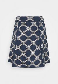 Una falda azul marino con un patrón geométrico crema, que presenta una tela texturizada, una cintura ajustada y una forma acampanada, con un diseño de longitud hasta la rodilla.