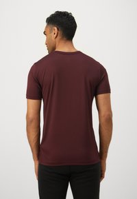 Champion TECHNICAL TRAINING  - Spordi T-särk - bordeaux