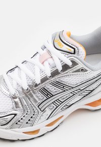 ASICS SportStyle GEL-KAYANO 14 UNISEX - Sapatilhas - white/pure silver