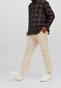 Jack & Jones Vapaa-ajan kauluspaita - dark brown