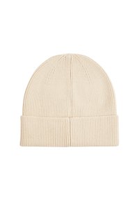 Beige gebreide beanie met een geribbelde textuur, voorzien van een omgeslagen zoom en subtiele naaddetails op de kroon. Eenvoudig, functioneel ontwerp.