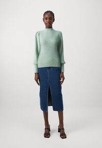 ONLY ONLKATIA HIGH NECK - Jumper - basil melange