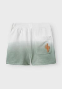Witte en groene ombre shorts met een gestructureerde elastische tailleband. Heeft een achterzak met een borduursel van een cactus.