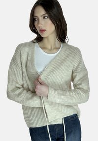 Unausgewählt, beige