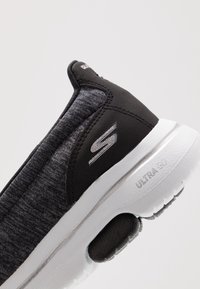 Skechers Performance Kävelykengät - black