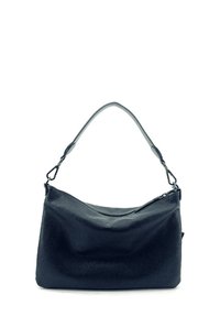 Borsa a tracolla in pelle nera con esterno testurizzato, forma curva e una tracolla singola. Caratterizzata da una chiusura superiore con cerniera e dettagli hardware minimalisti.